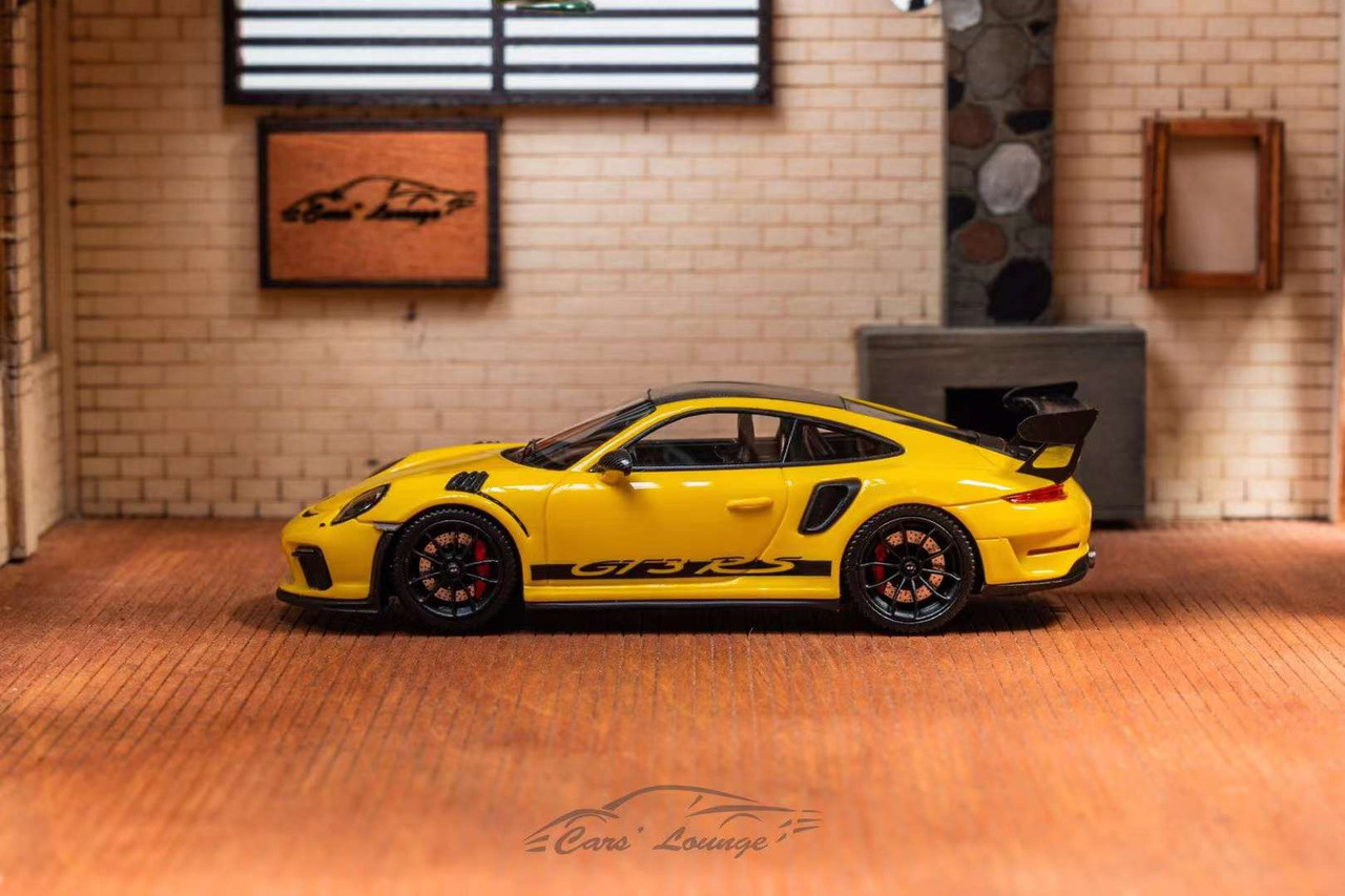 1/64 Cars' Lounge Porsche 911 GT3 RS (991.2) (Racing Yellow) Car
