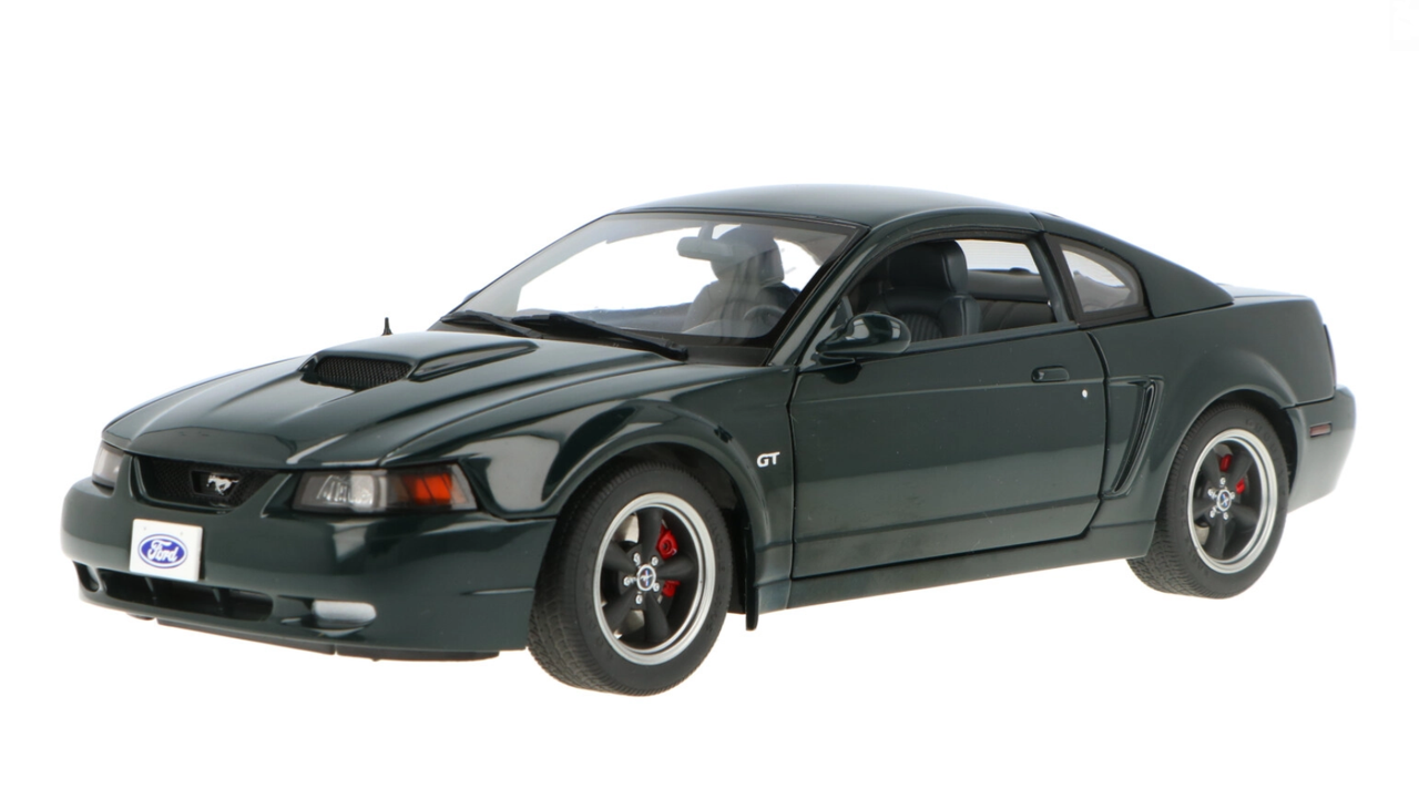 1/18 AUTOart 2001 Ford Mustang GT 