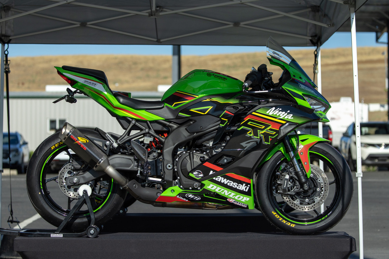 Graves Kawasaki ZX-4RR OEM Bodywork Graphics Set - Green