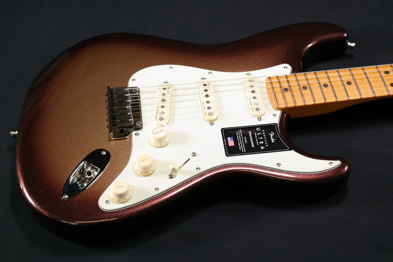 Fender American Ultra Stratocaster - Maple Fingerboard - Mocha