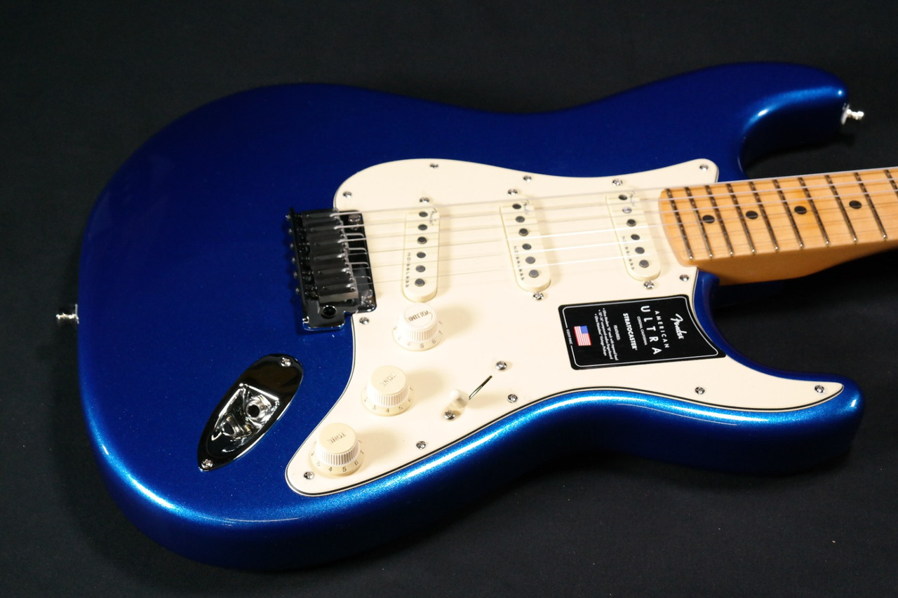 Fender American Ultra Stratocaster - Maple Fingerboard - Cobra