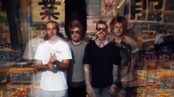FALL OUT BOY（フォール・アウト・ボーイ）、11月15日にニュー・ベスト