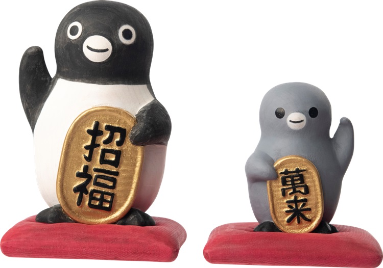 招きSuicaのペンギン」が新登場！「Suicaのペンギン 木彫り鏡餅」には