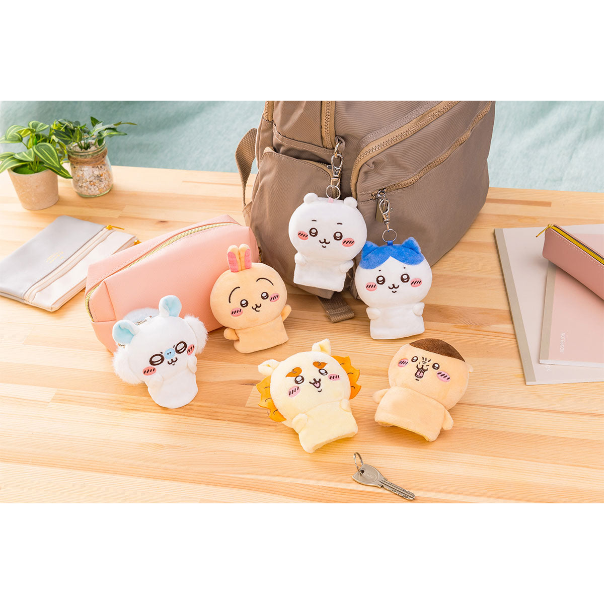 ちいかわ ぬいぐるみキーカバー（モモンガ） | ちいかわマーケット