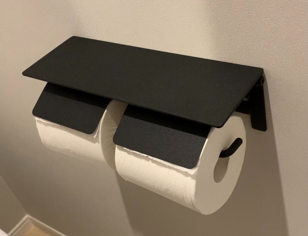 賃貸トイレでもおしゃれなペーパーホルダーにしたい！超簡単に原状回復