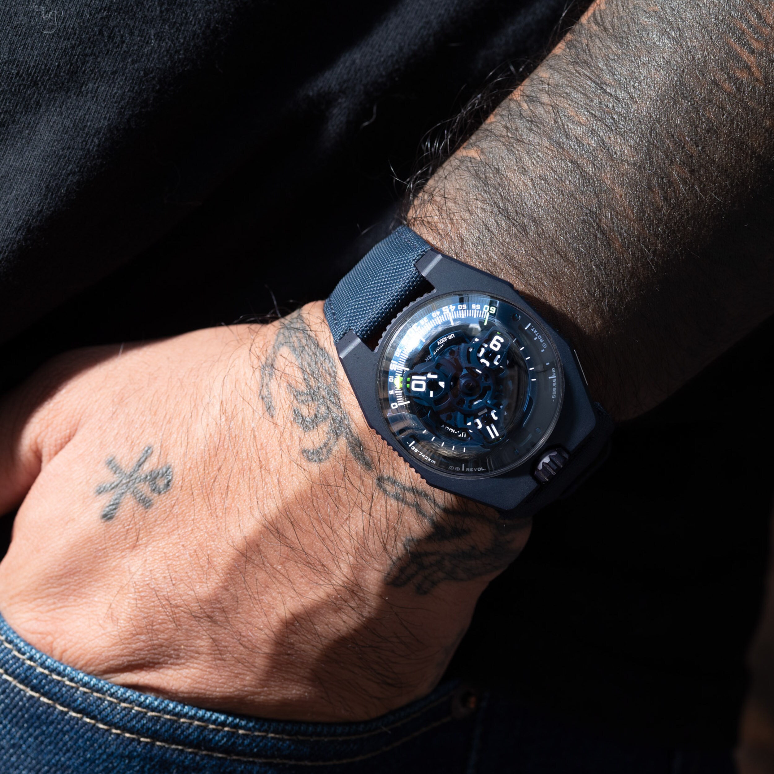 Pre-Owned Urwerk Urwerk UR-100 'Blue Planet' 40991490/AS08788