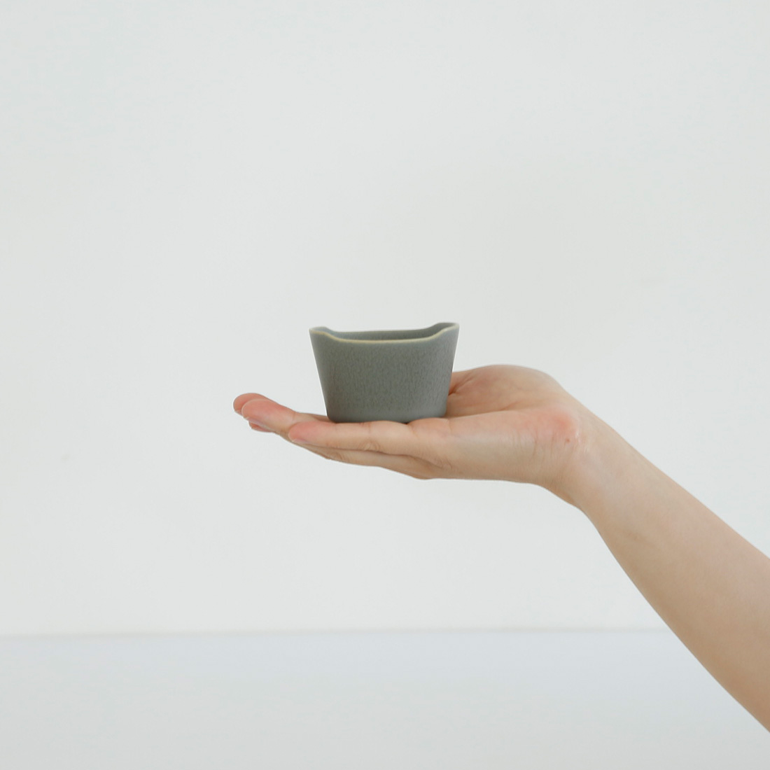 yumiko iihoshi porcelain （イイホシユミコ） unjour （アンジュール