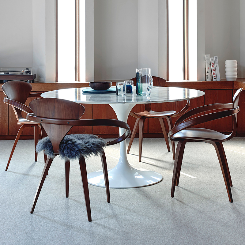 CHERNER ARMCHAIR WALNUT｜5%point | THE CONRAN SHOP(コンラン