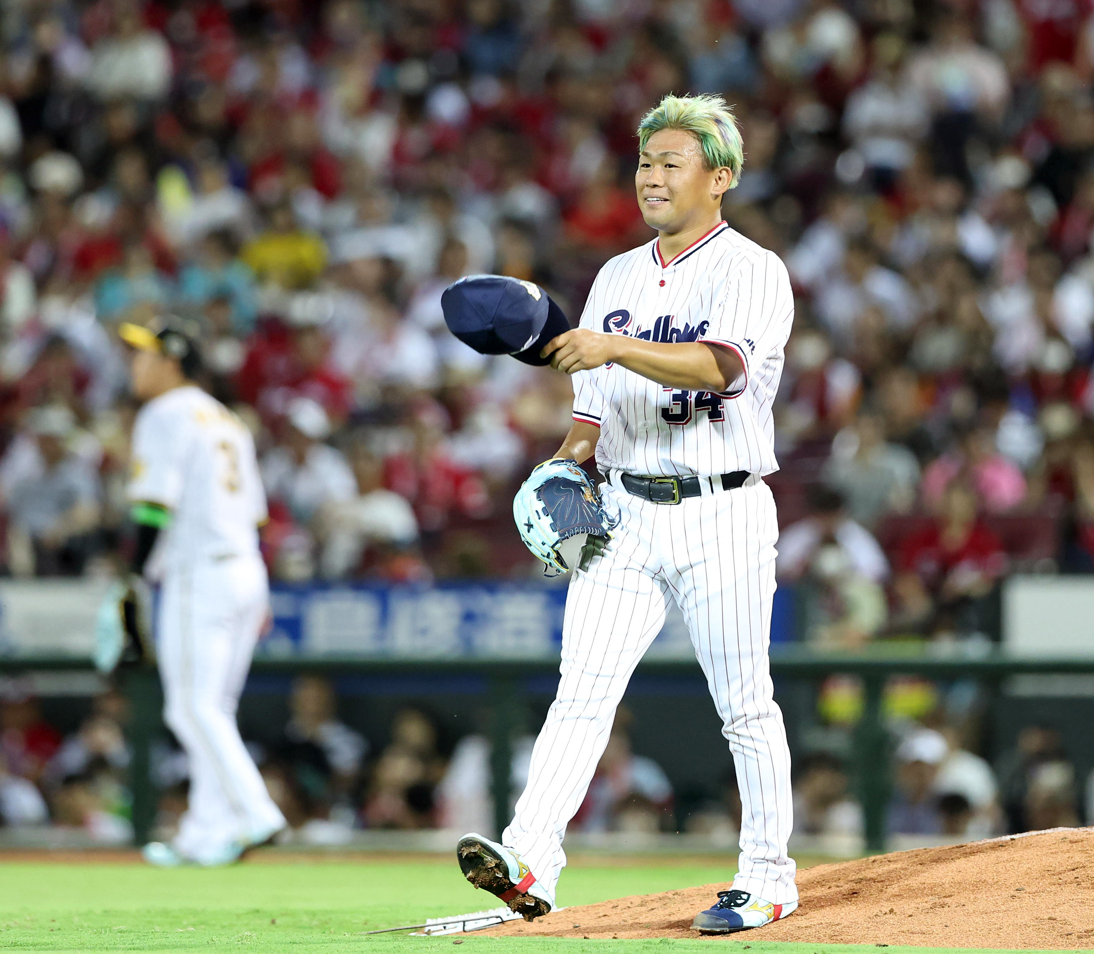 全セのヤクルト・田口麗斗、レインボーヘアで九回を1安打無失点 地元