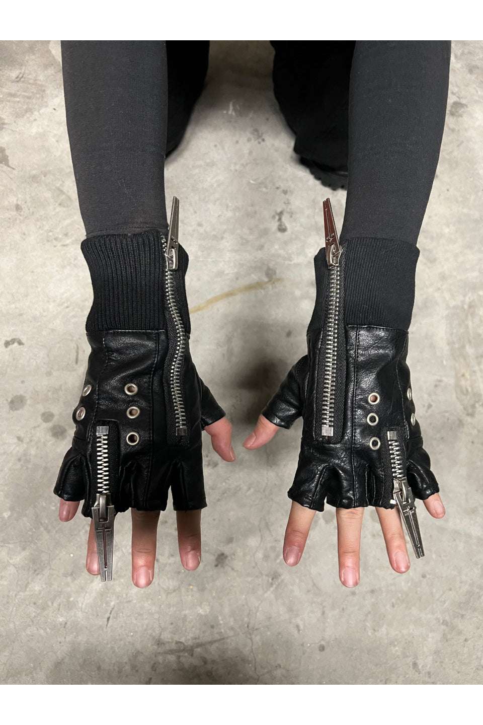 REBEL WAVE レベルウェーブ｜WØR Double Zipper Layered Gloves ダブル