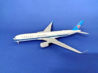 NG24012-324x243.jpg