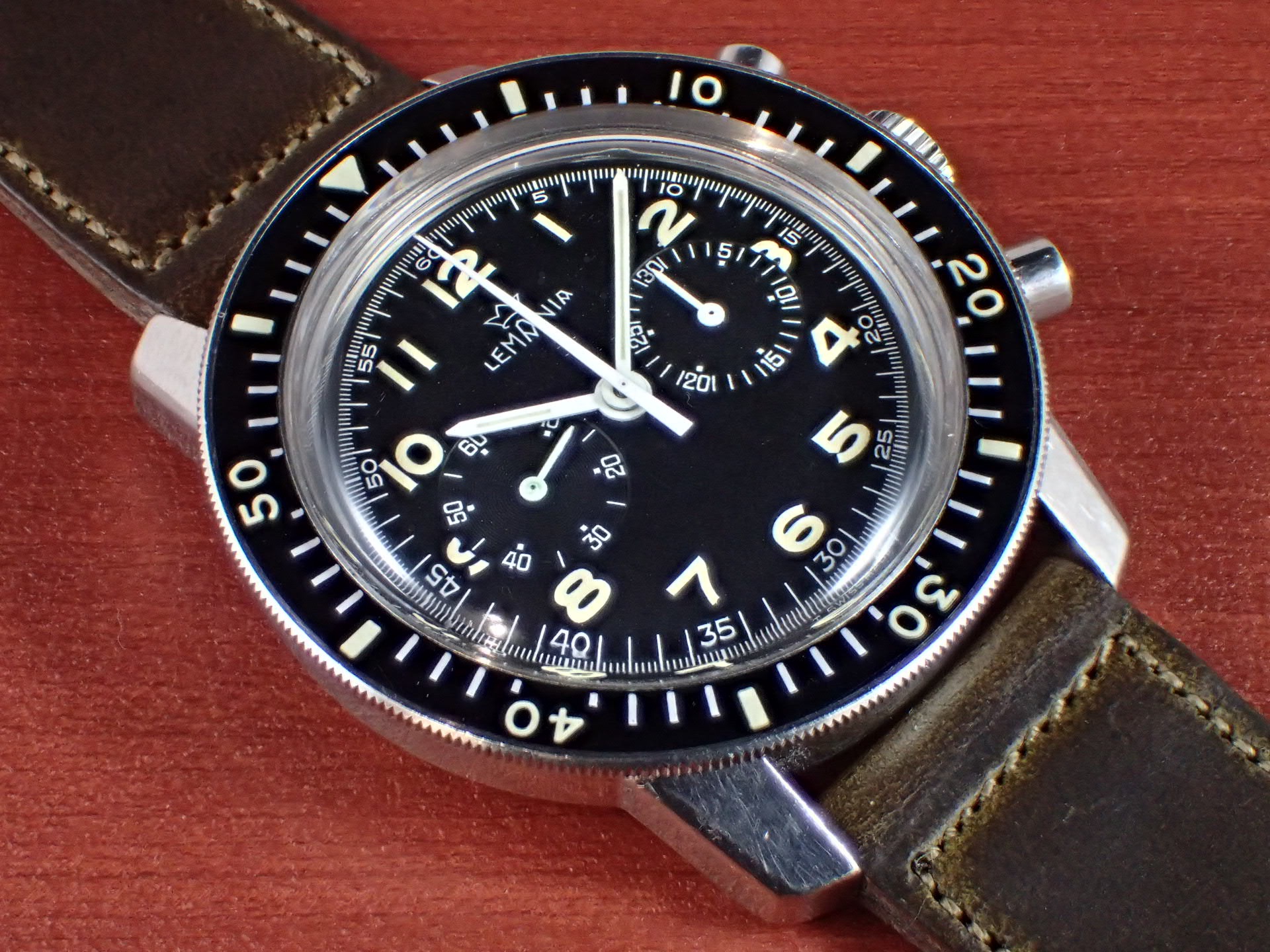 レマニア スウェーデン空軍 Viggen クロノグラフ 1970年代 | VINTAGE