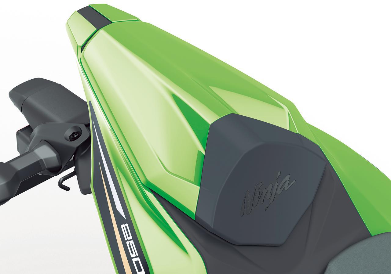 カワサキ「Ninja ZX-25R」はすでに純正アクセサリーパーツもスタンバイ