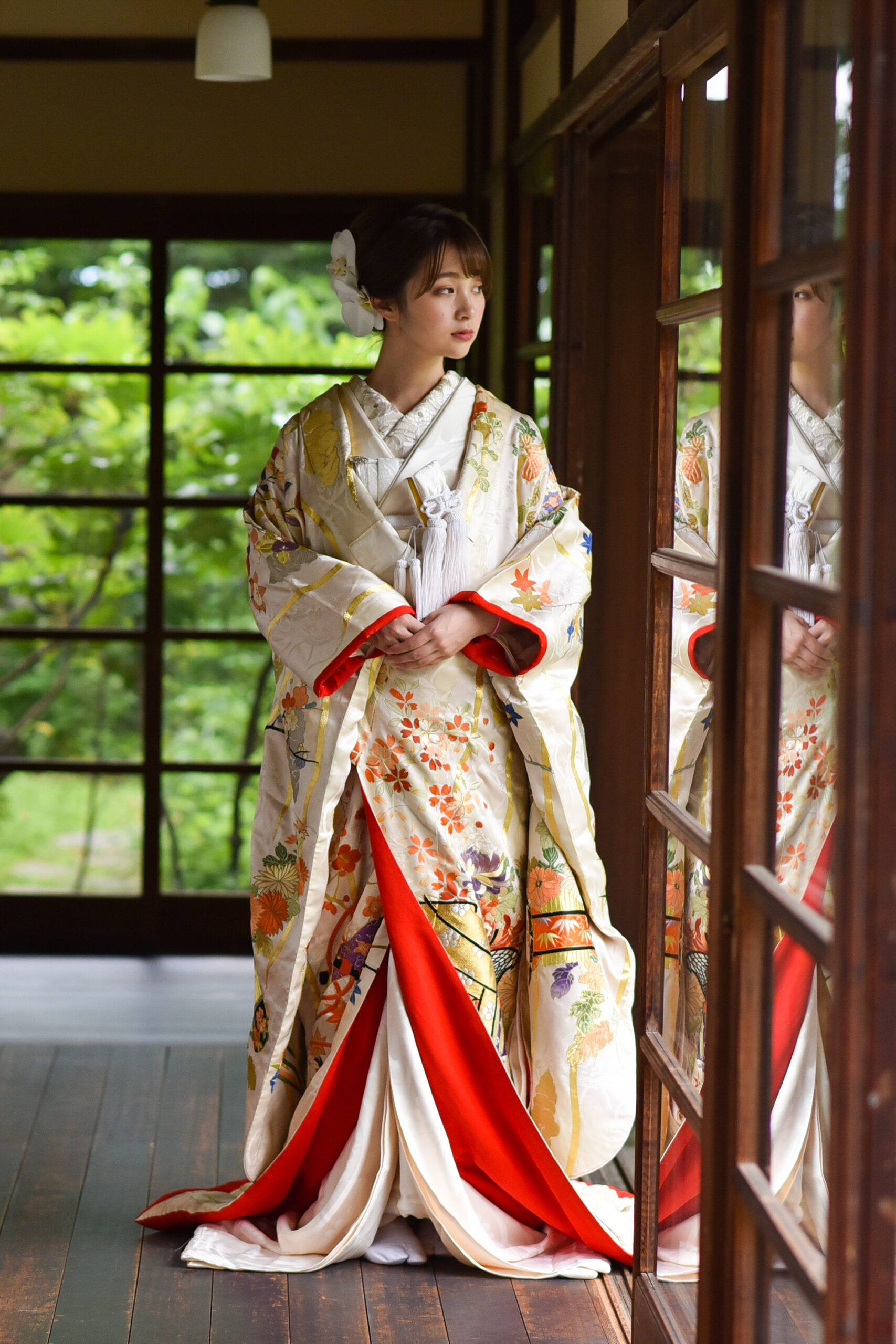 前撮り完全ガイド】色打掛レンタルで叶える結婚式前の特別な一日