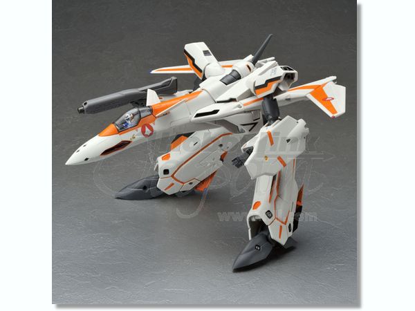 1/60 VF-19 試作3号機 バード・オブ・プレイ 白&オレンジカラー | HLJ