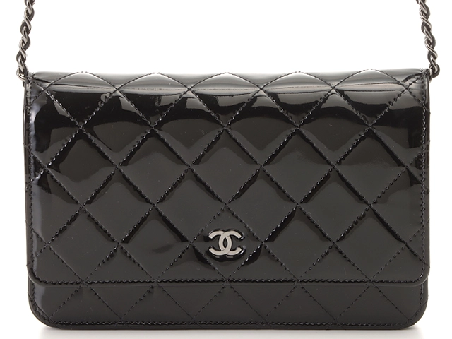 シャネル CHANEL マトラッセ チェーンウォレット パテントレザー