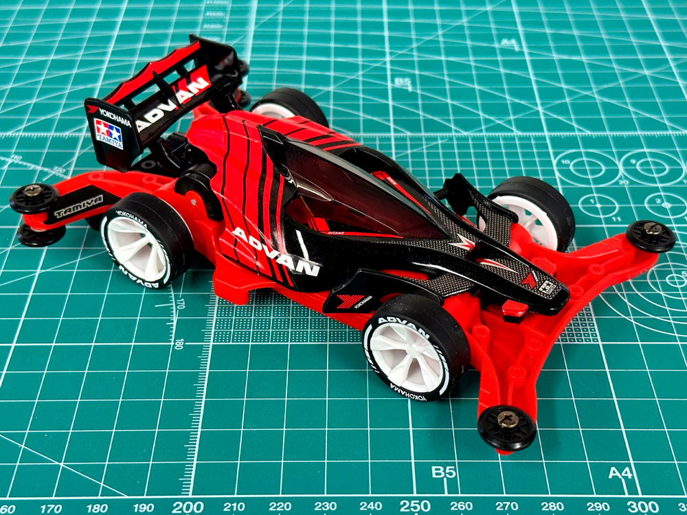 東京オートサロン 2023「実車ミニ四駆 ADVAN エアロアバンテ