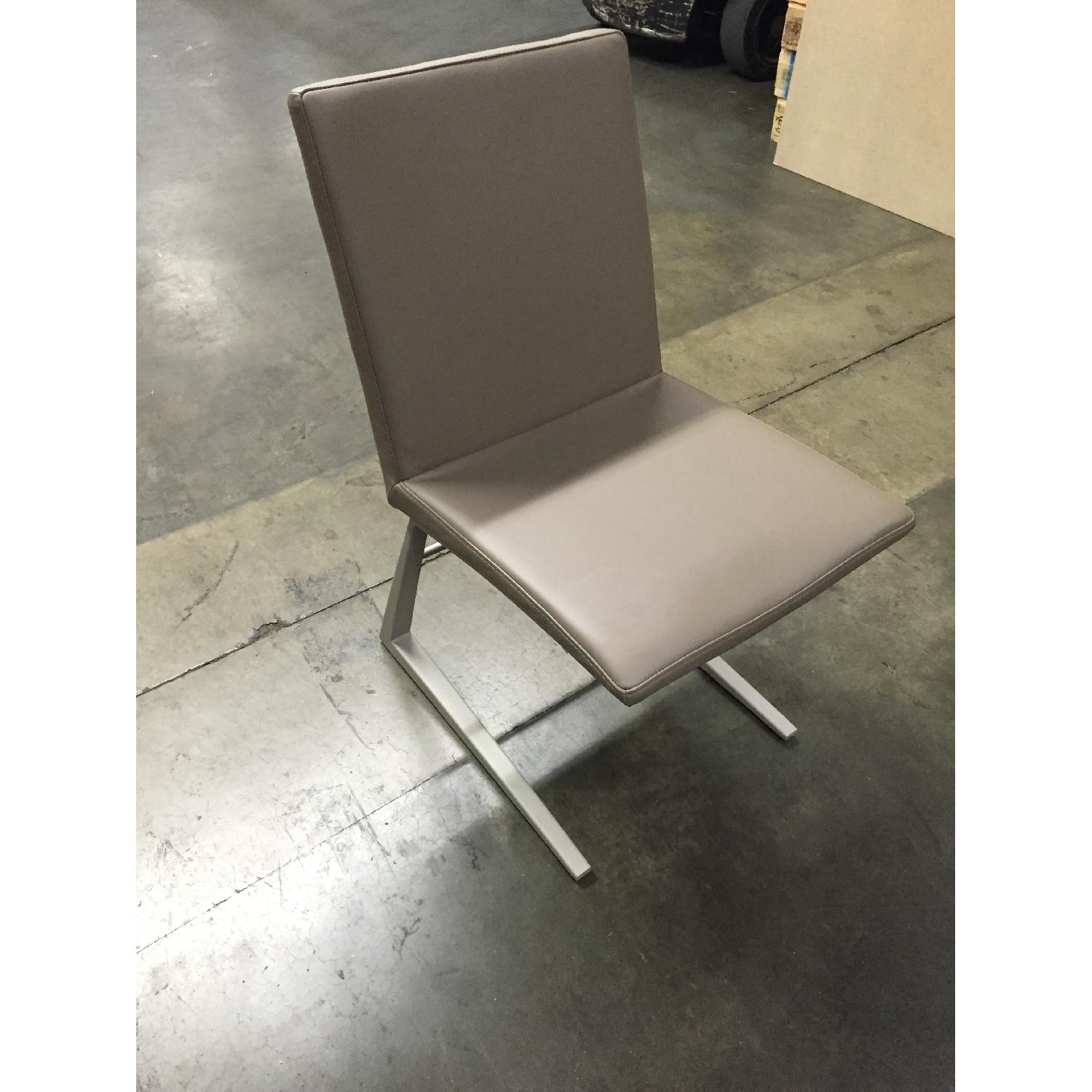 BoConcept Mariposa Deluxe Chair - AptDeco
