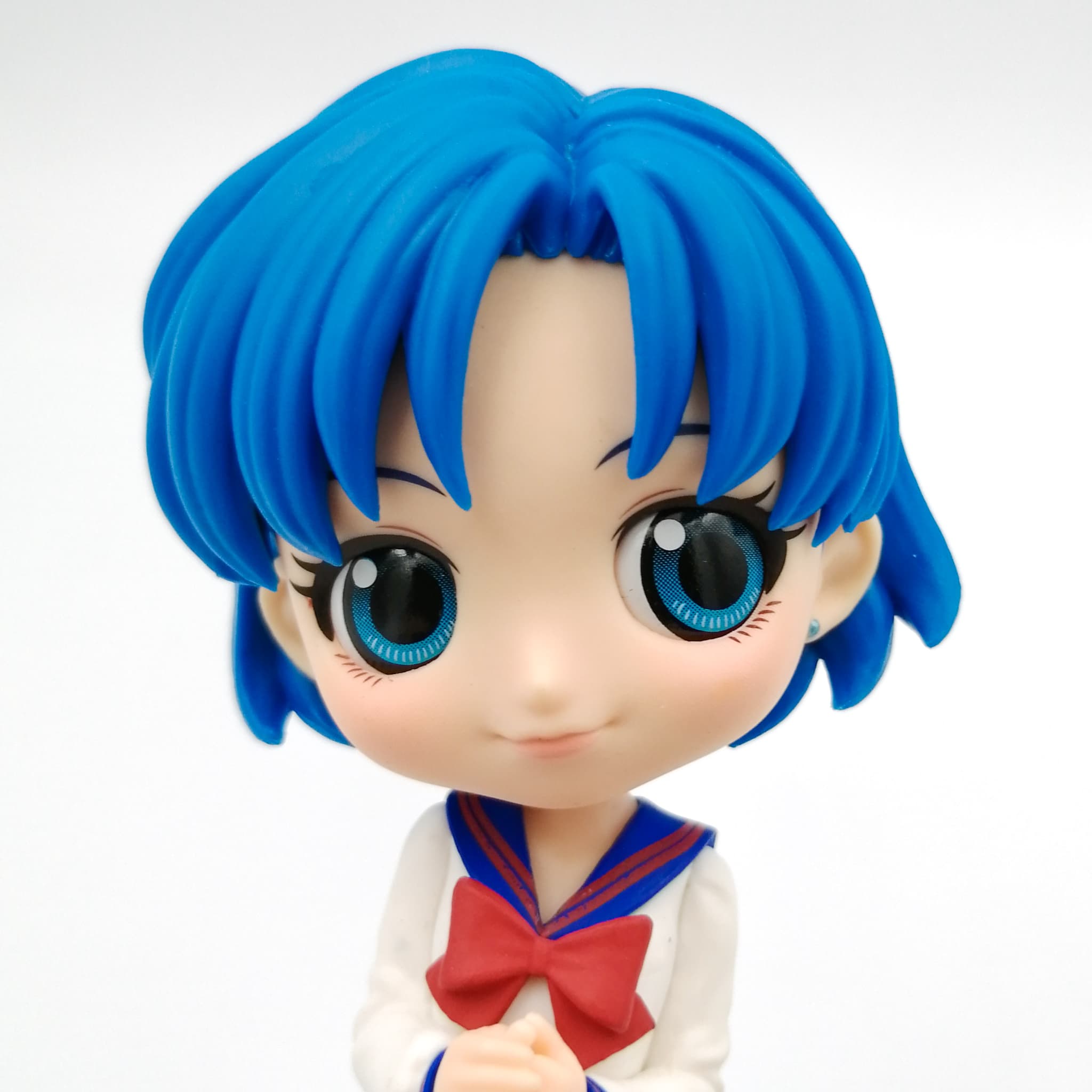 ついに制服姿の亜美ちゃんがQ posketに！｜オンラインクレーンゲーム