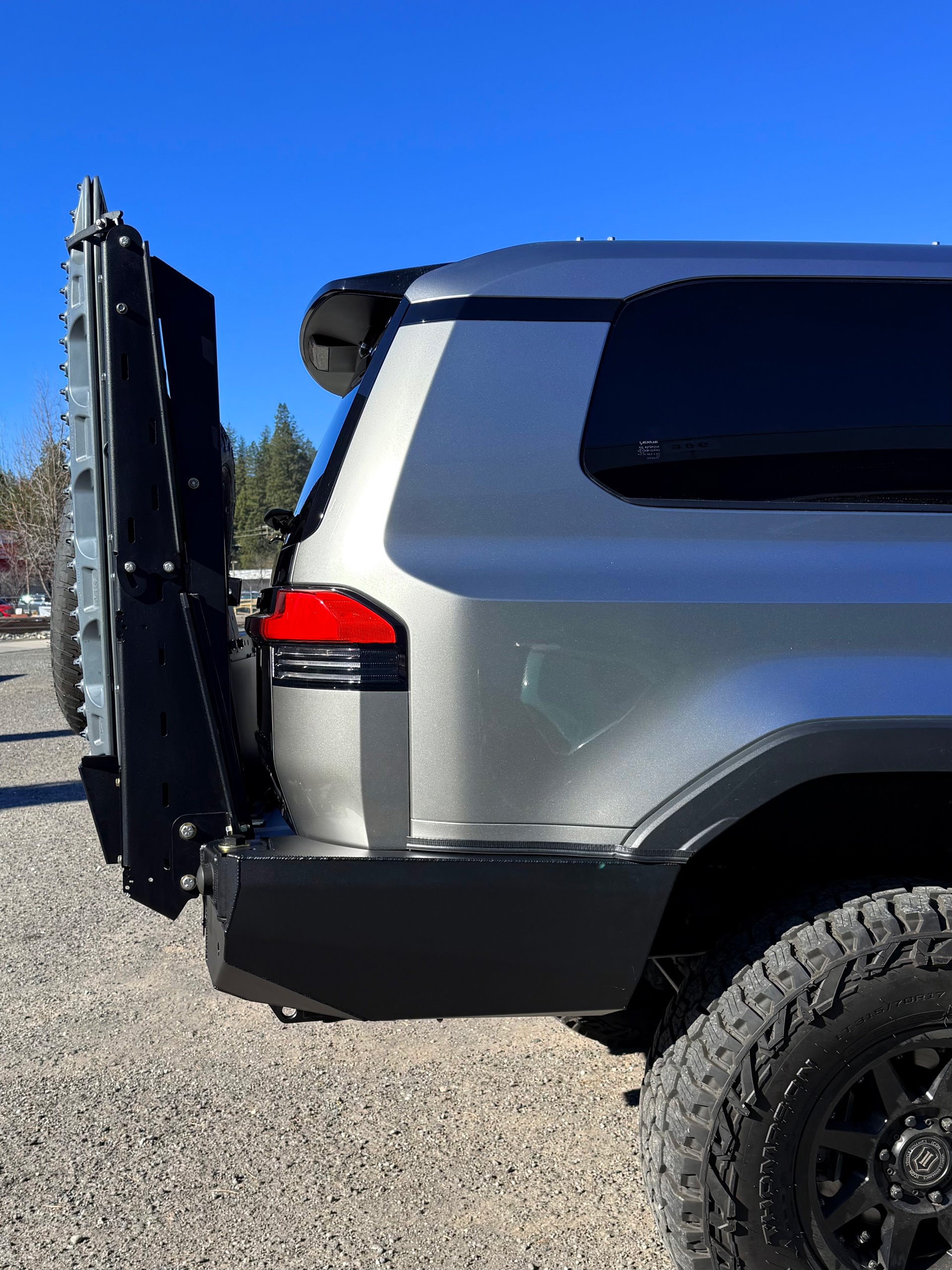 GX550 Dual Swing-out Modular Rear Bumper – Dissent Off-road