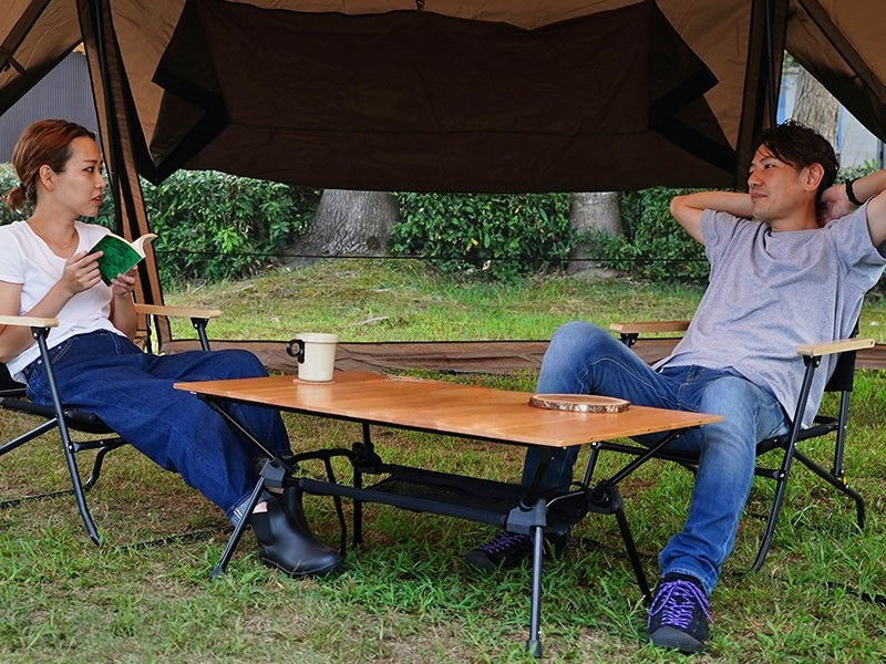 Kyanary Table