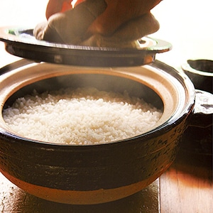 長谷園 伊賀焼の炊飯土鍋 かまどさん 三合炊き(かまどさん 三合): 三重