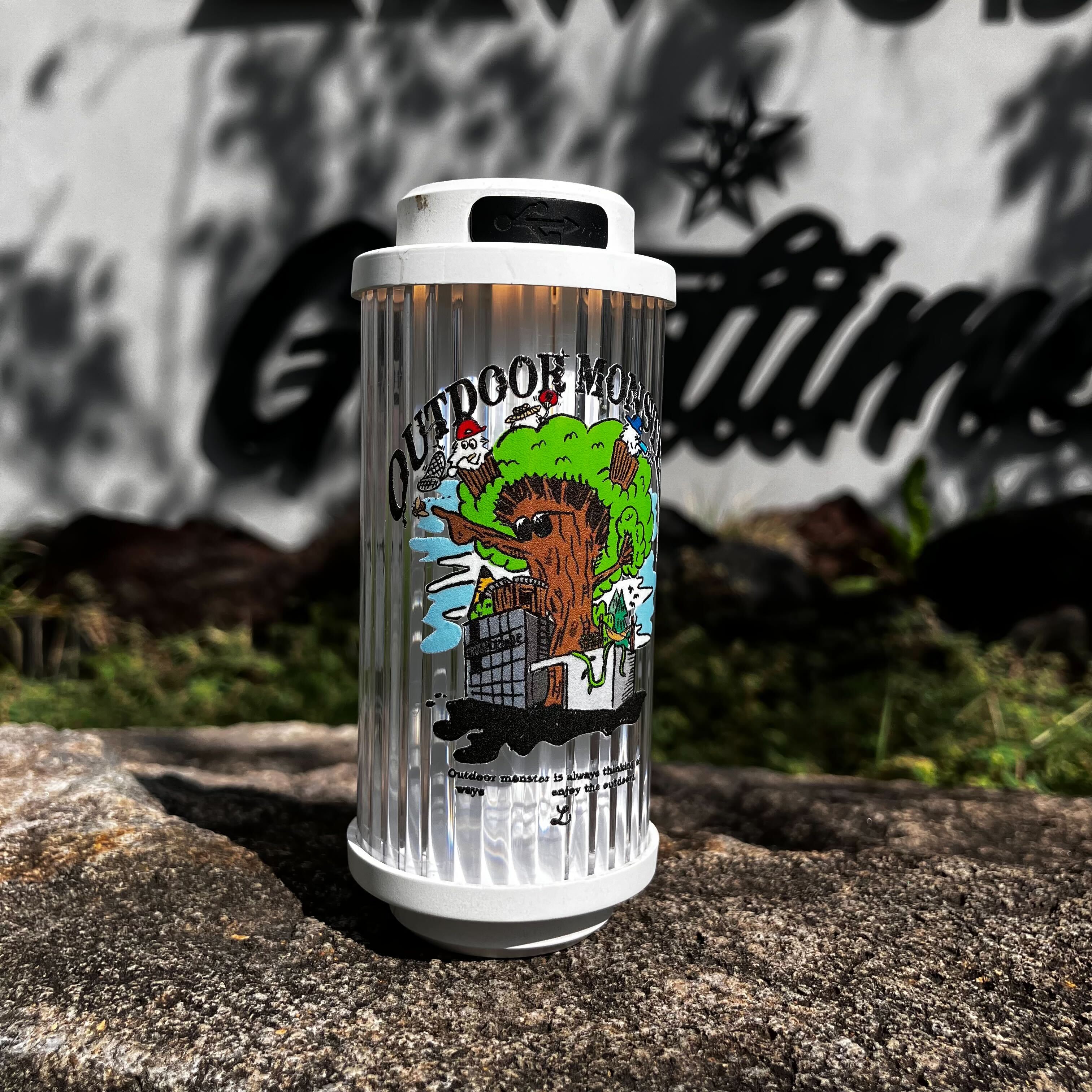 送料385円】アウトドアモンスター オリジナルカッティングステッカー