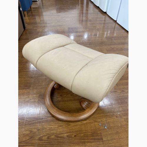 Ekornes (エコーネス) ストレスレスチェア ライトグレー オットマン付