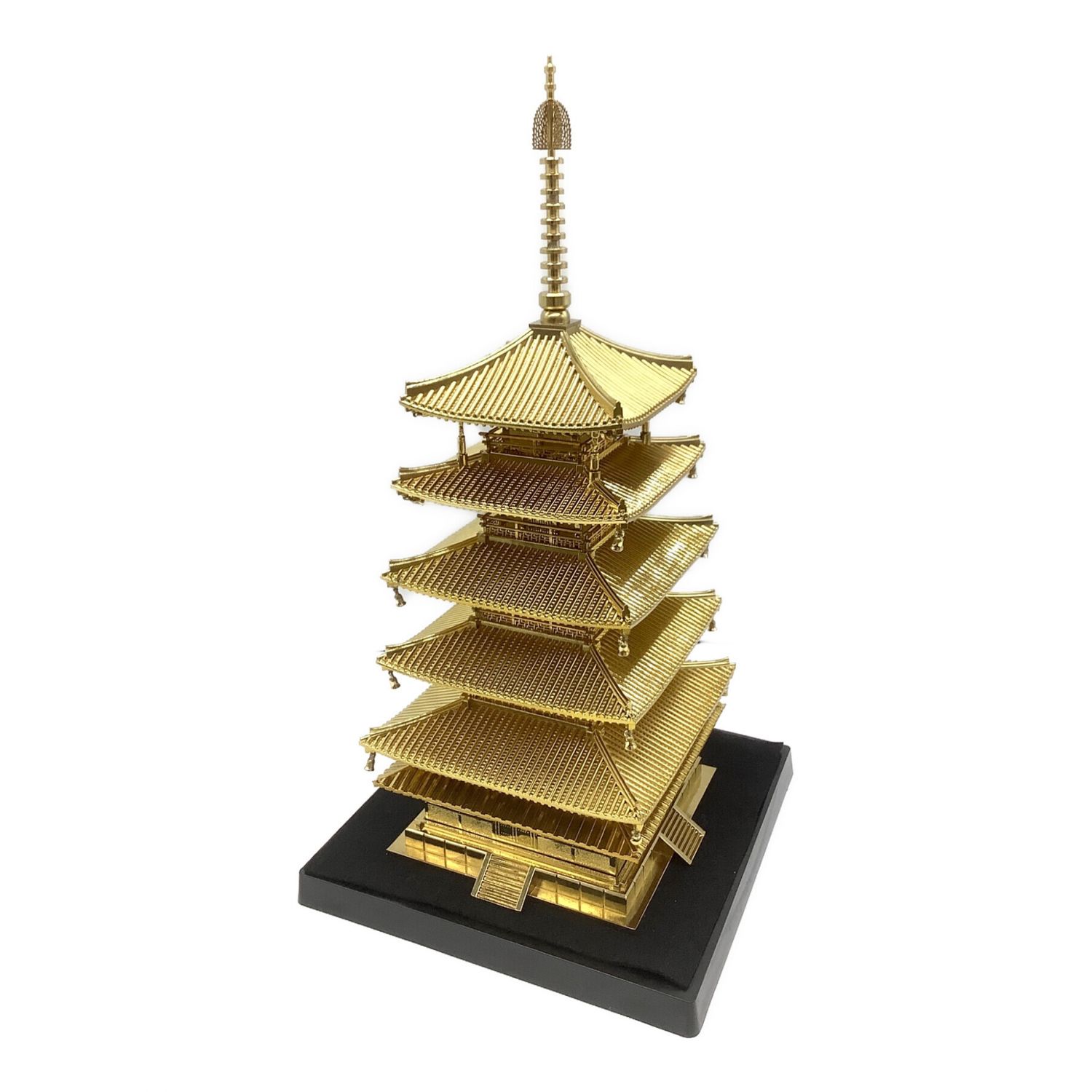 置物 国宝 法隆寺五重塔 「天皇陛下喜寿」記念販売品 金仕 模型