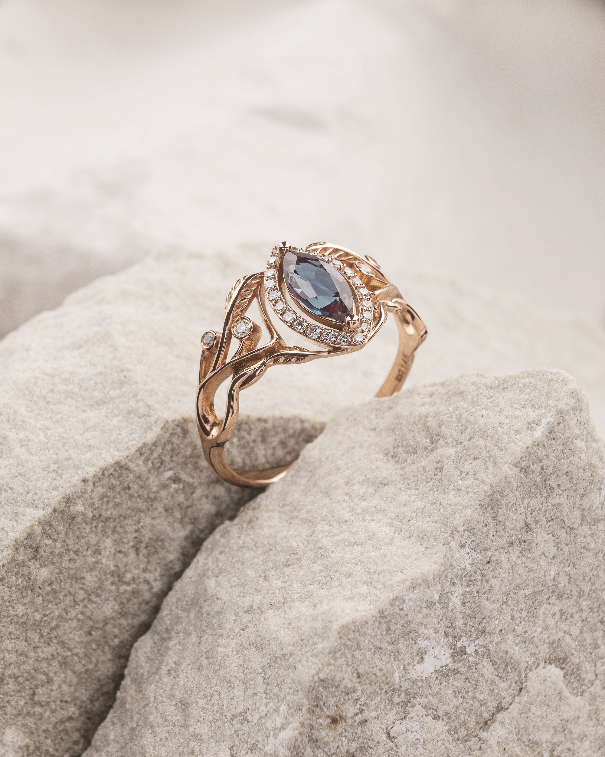 Alexandrite & Diamonds Engagement Ring | Rose Gold Bridal Ring Set