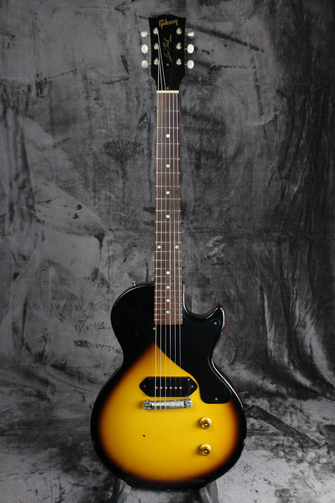 2019 Gibson Les Paul Junior Relic – Empire Guitars