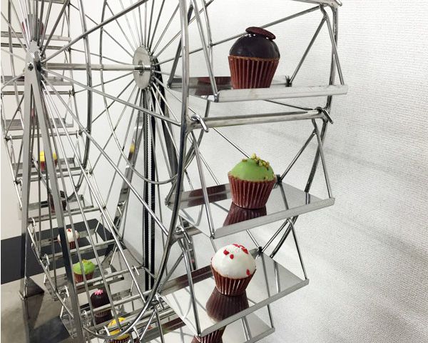 回転カップケーキスタンドのレンタル業者なら東京イベント会社!