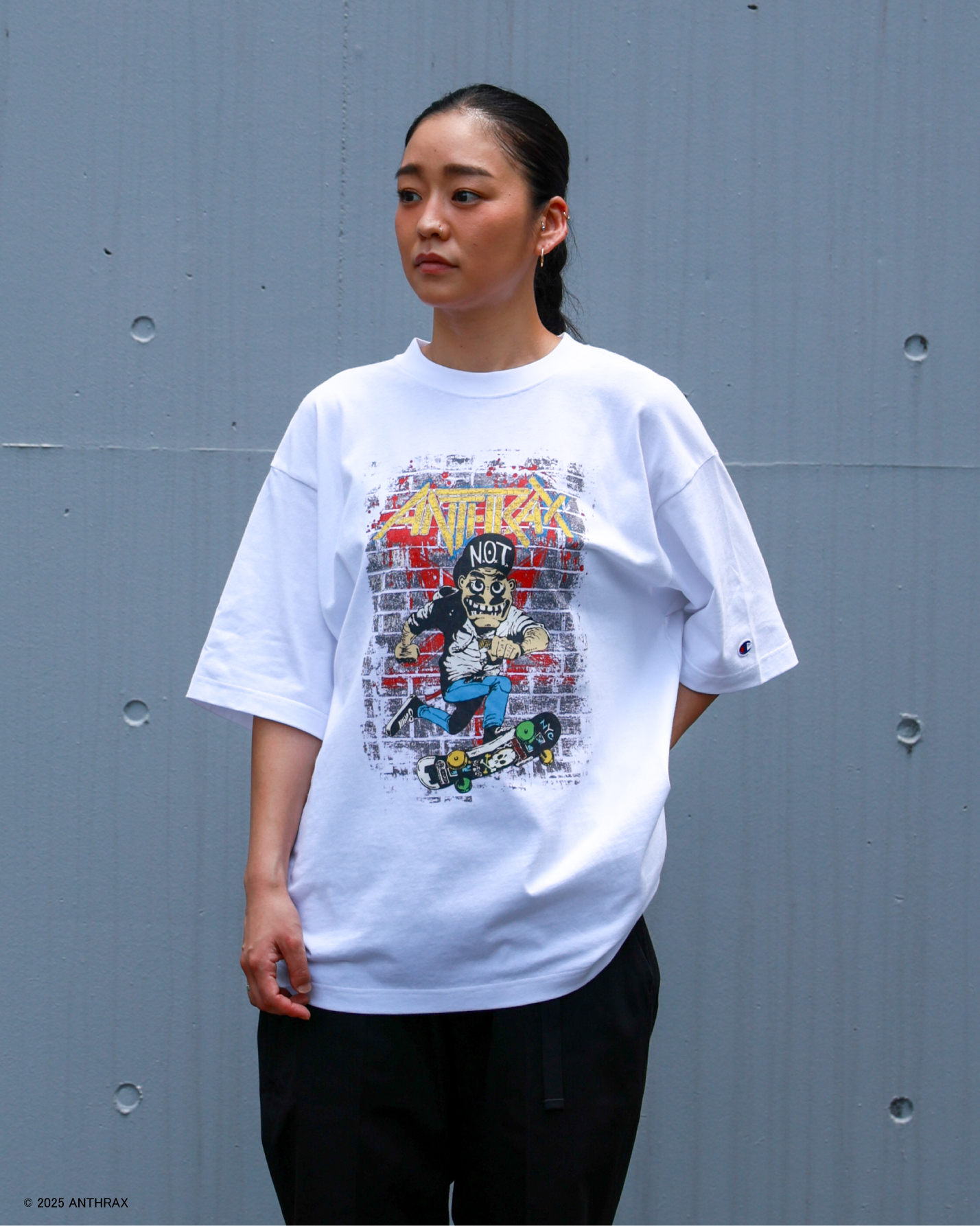 Championがスラッシュメタルの伝説的バンドANTHRAXの限定Tシャツを