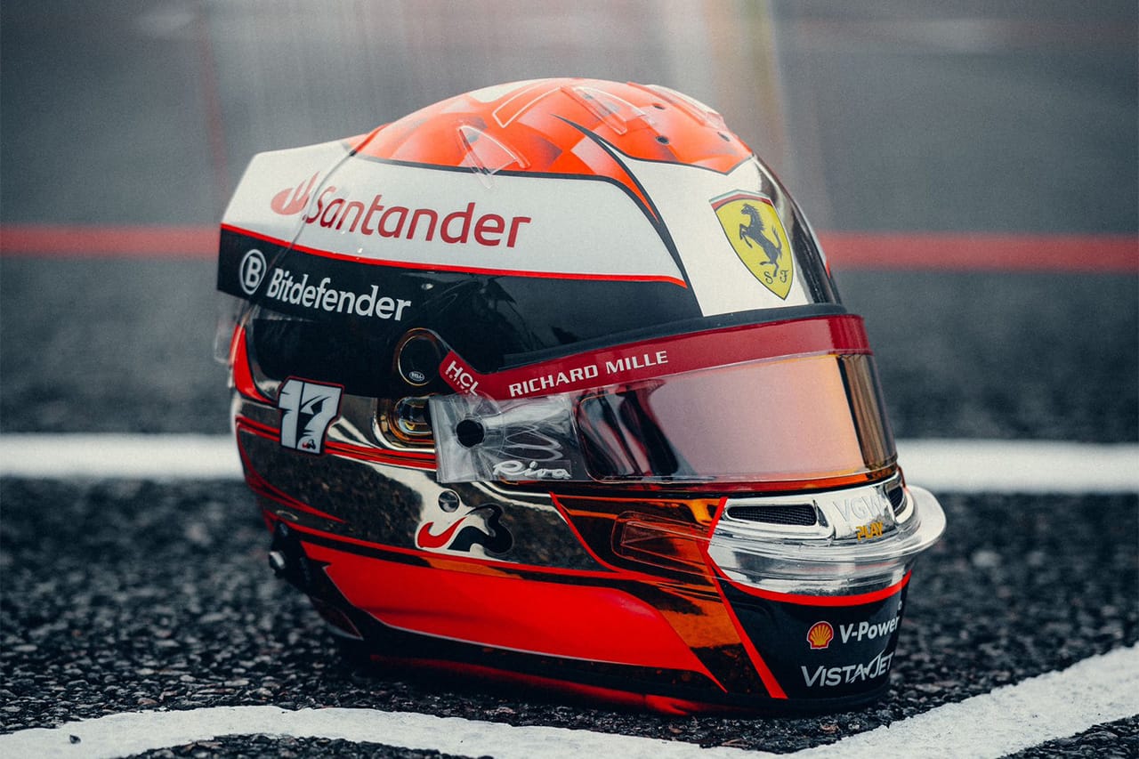 シャルル・ルクレール F1日本GPヘルメットでジュール・ビアンキを