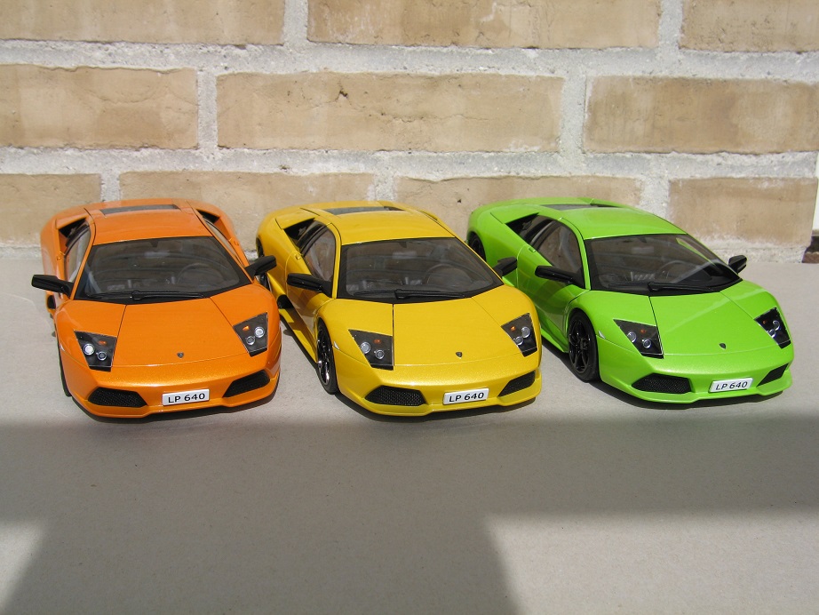 AUTOart 1:18 Murcielago LP640 Trio (Green, Orange and Yellow