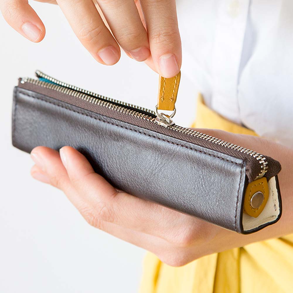 スリム三角ペンケース | オーダーメイド革製品「JOGGO」