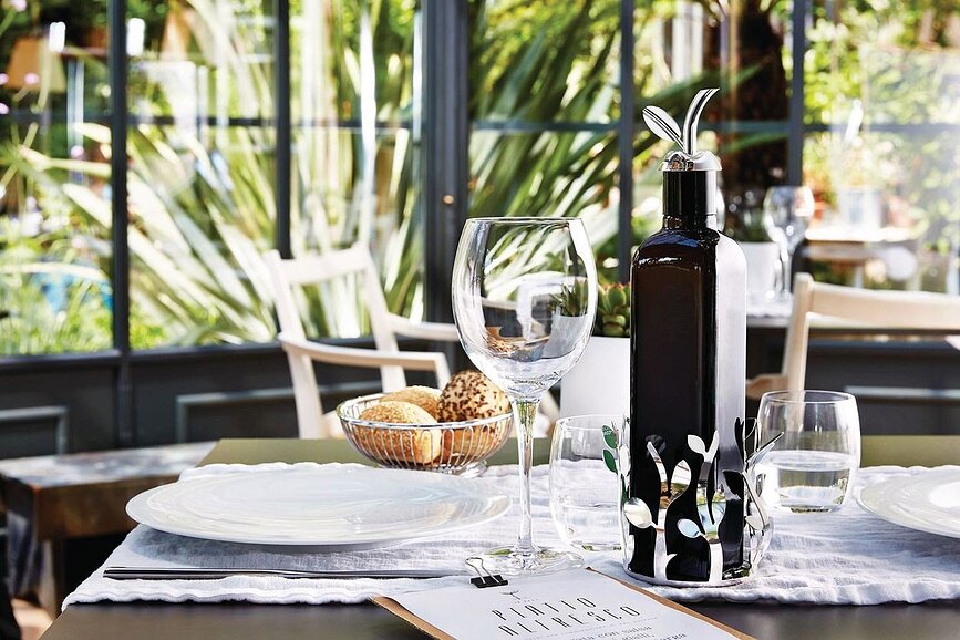 Oliette Olive oil bottle stand - Alessi, Marta Sansoni | FA