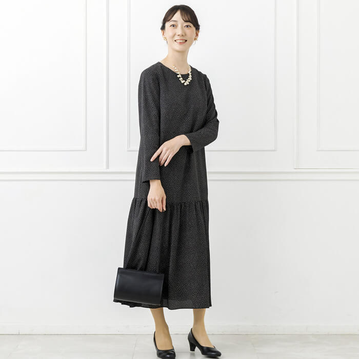ピンドットプリントのワンピース M・ブラック｜東京ソワール