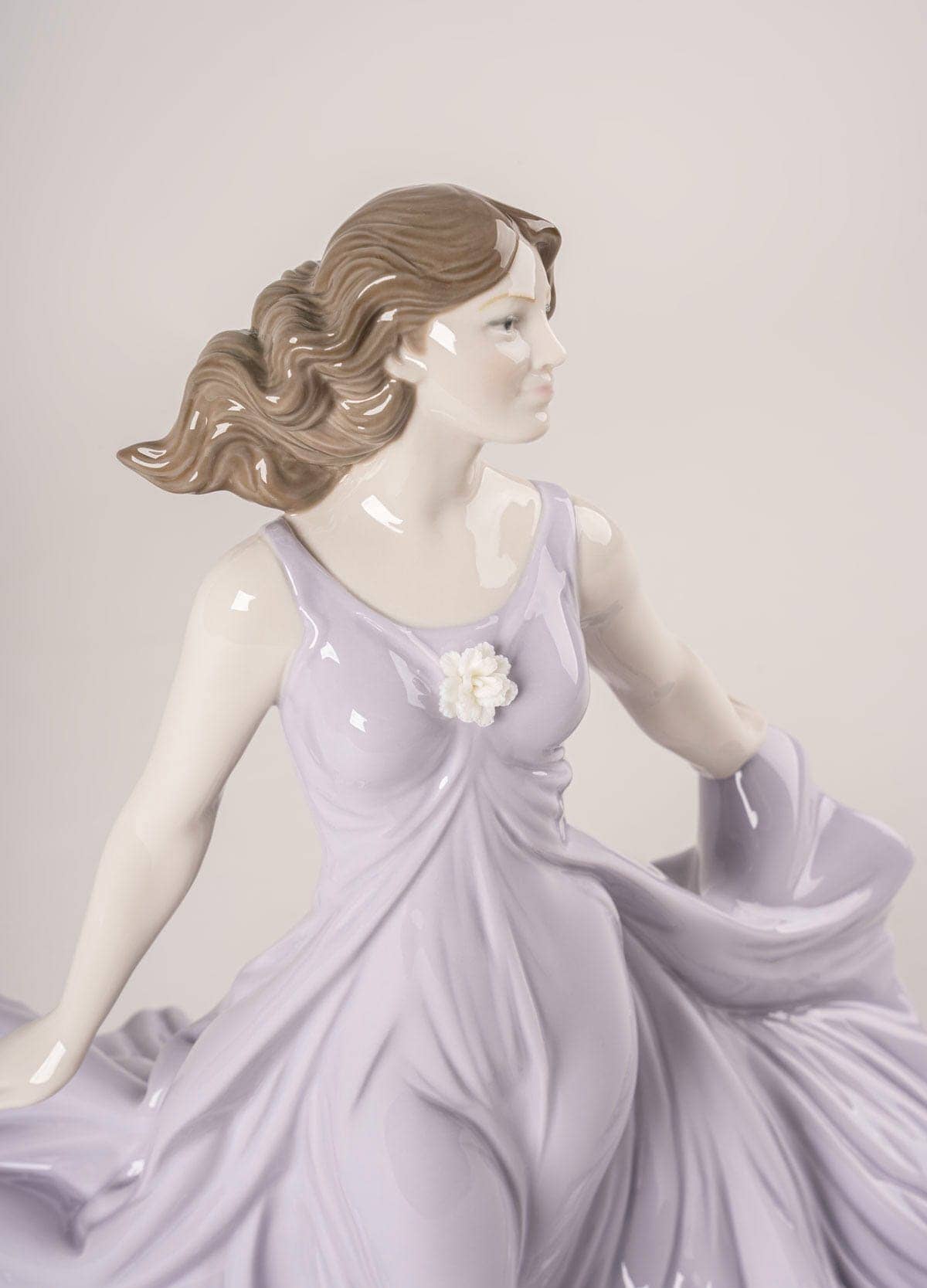 Lladró Dancing in the Wind Woman Sculpture | FormFluent