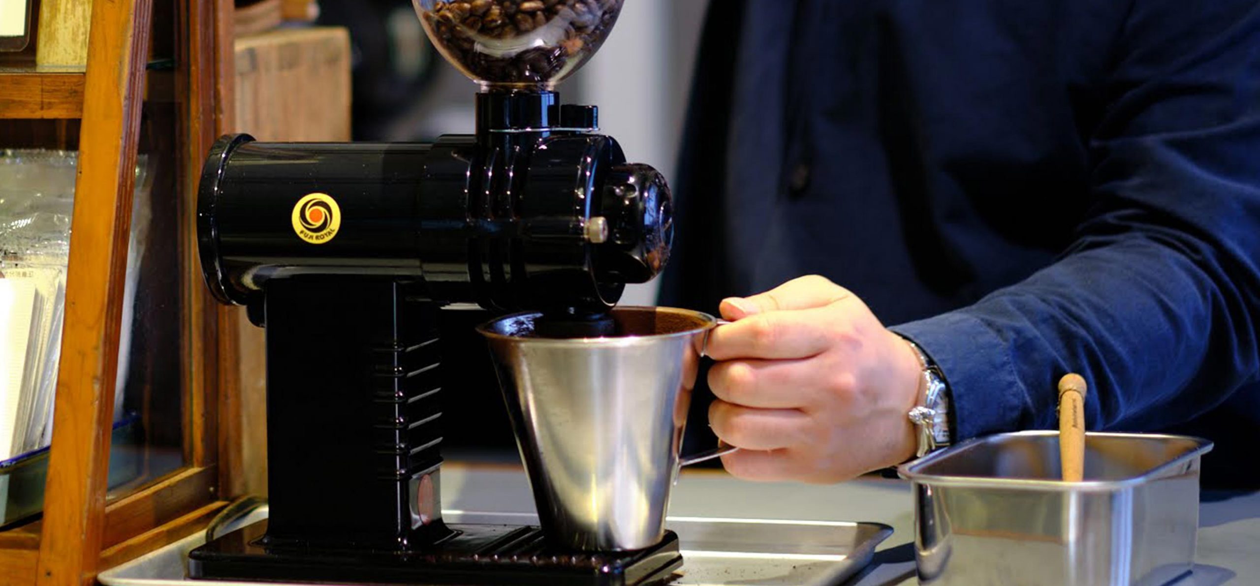Coffee mill R-220 ++ フジローヤル コーヒーミル・焙煎機 株式会社