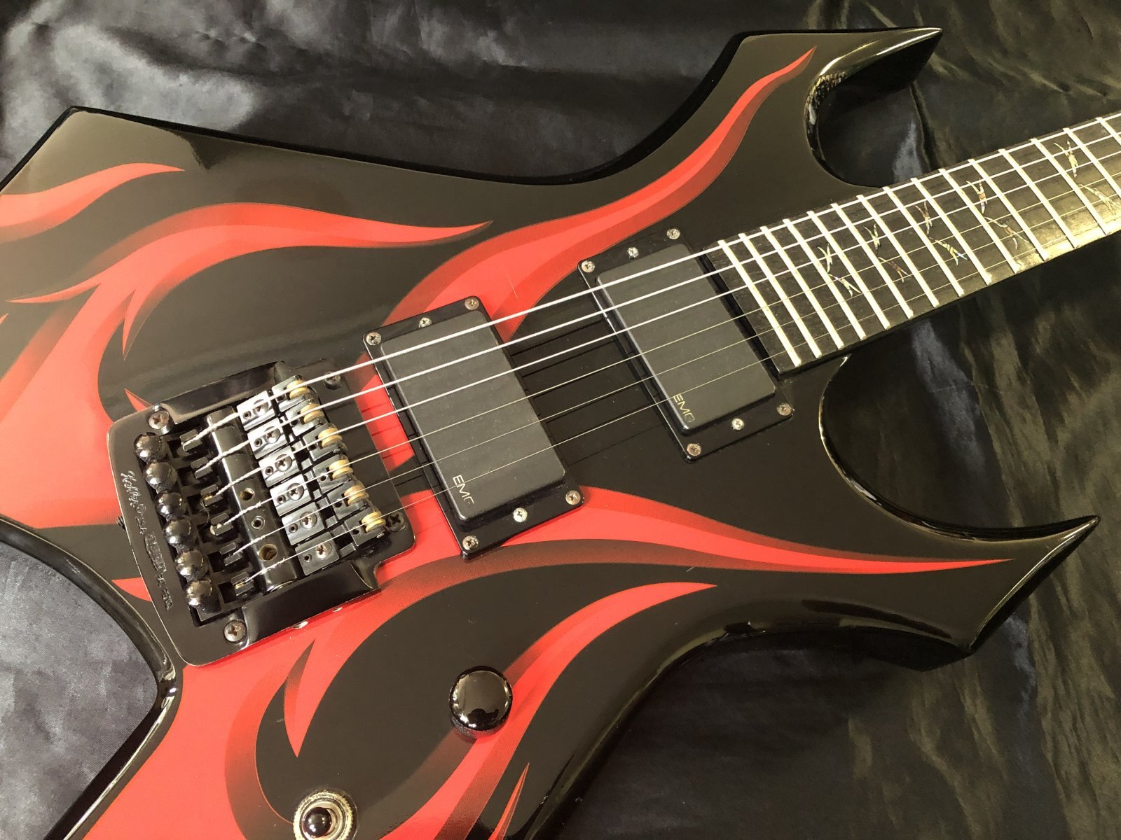 B.C.Rich / KKW Kerry King Warlock Wartribe スルーネック - HR/HM