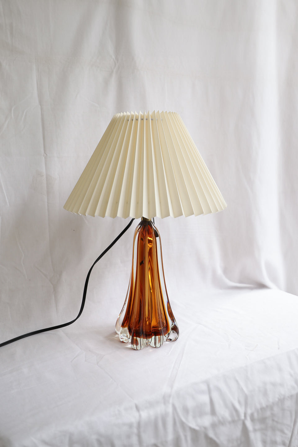 ヴィンテージ ガラス テーブルランプ レトロ/Vintage Amber Glass Lamp