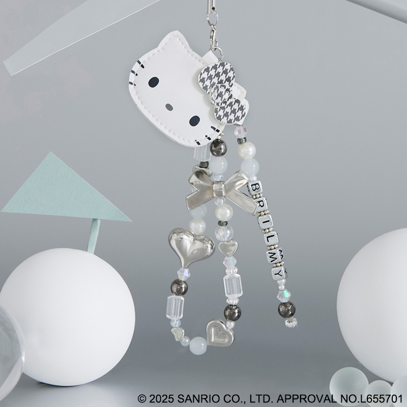 チャームの裏はミラー／ HELLO KITTY × BRILMY いつでもササッとお直し