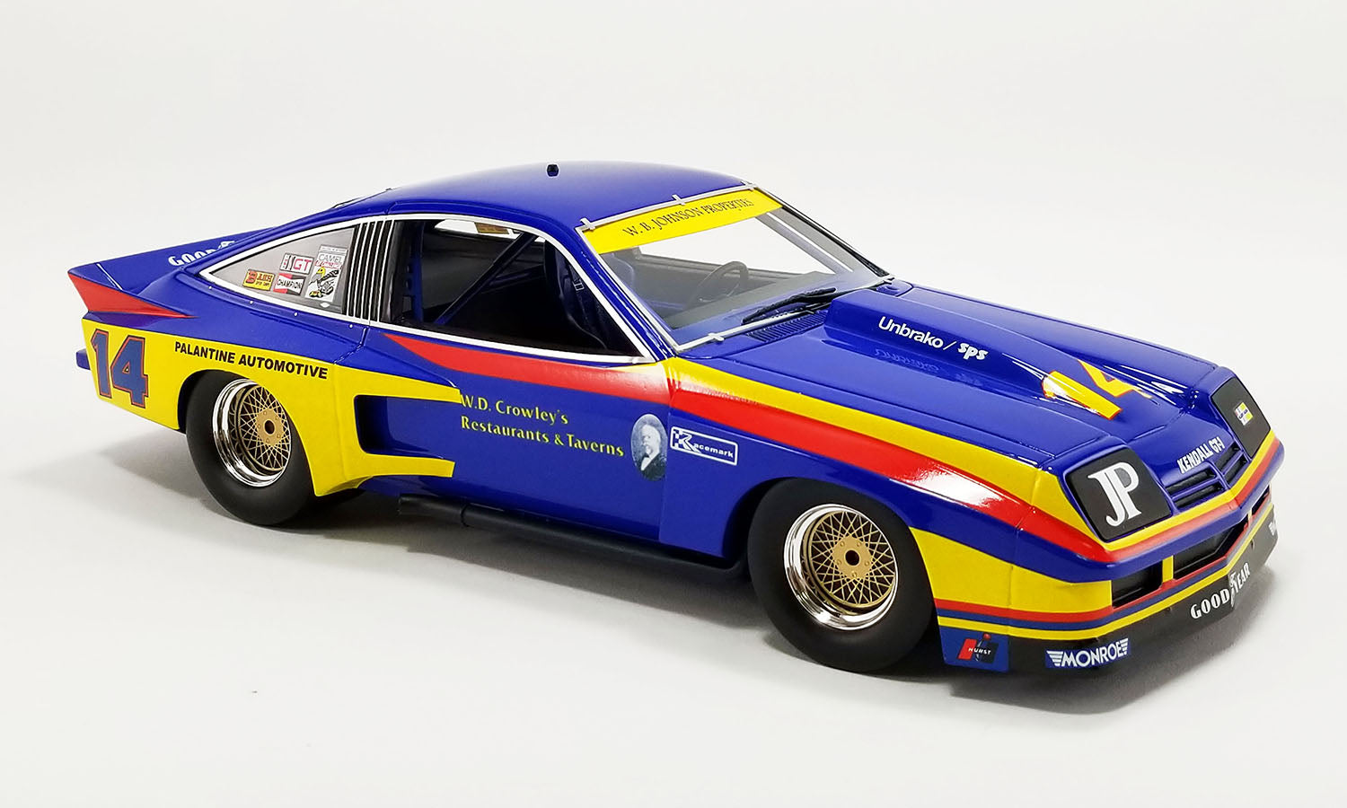 14 Dekon Chevrolet Monza Al Holbert - 1976 IMSA Camel GT Champion