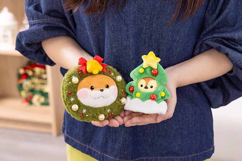 可愛い嘘のカワウソ クリスマスリースマスコット | 商品で探す