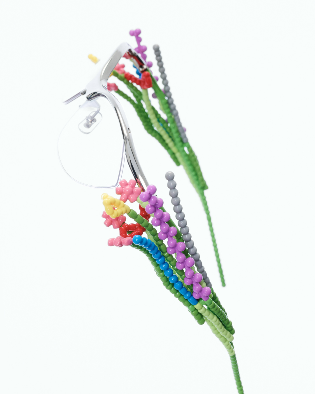 GENTLE MONSTERが新作「BOUQUET」コレクションを発表。しなやかに花