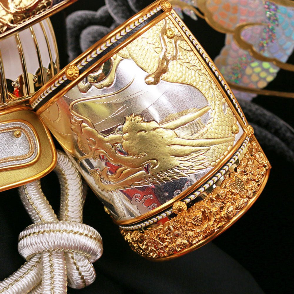 横幅85cm｜着用兜飾り 武将 伊達政宗 白金｜被れる兜飾り｜大きい平