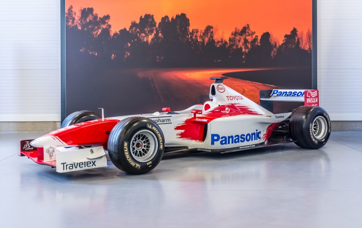 F1 Panasonic Toyota TF102 incl. V10 engine - GPCars4Sale.com