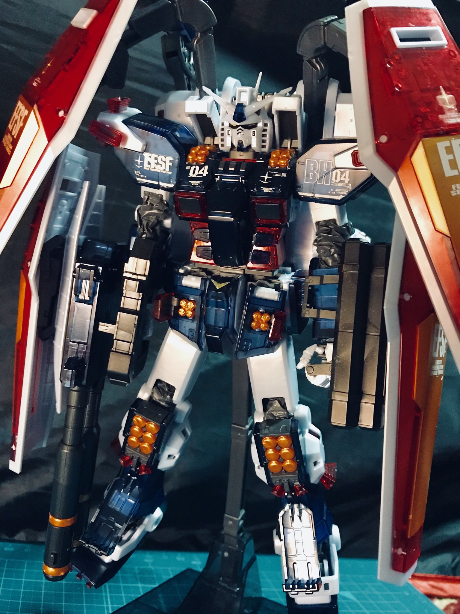 MGフルアーマーガンダム ハーフクリア｜ウッディさんのガンプラ作品