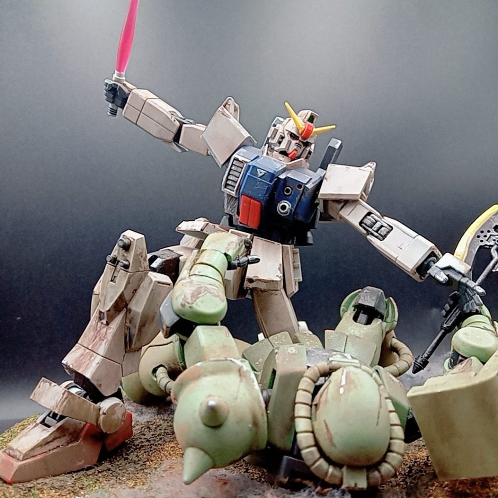 HGUC陸戦型ガンダム&ザクⅡ 戦闘ジオラマ｜バナナ🍌さんのガンプラ作品
